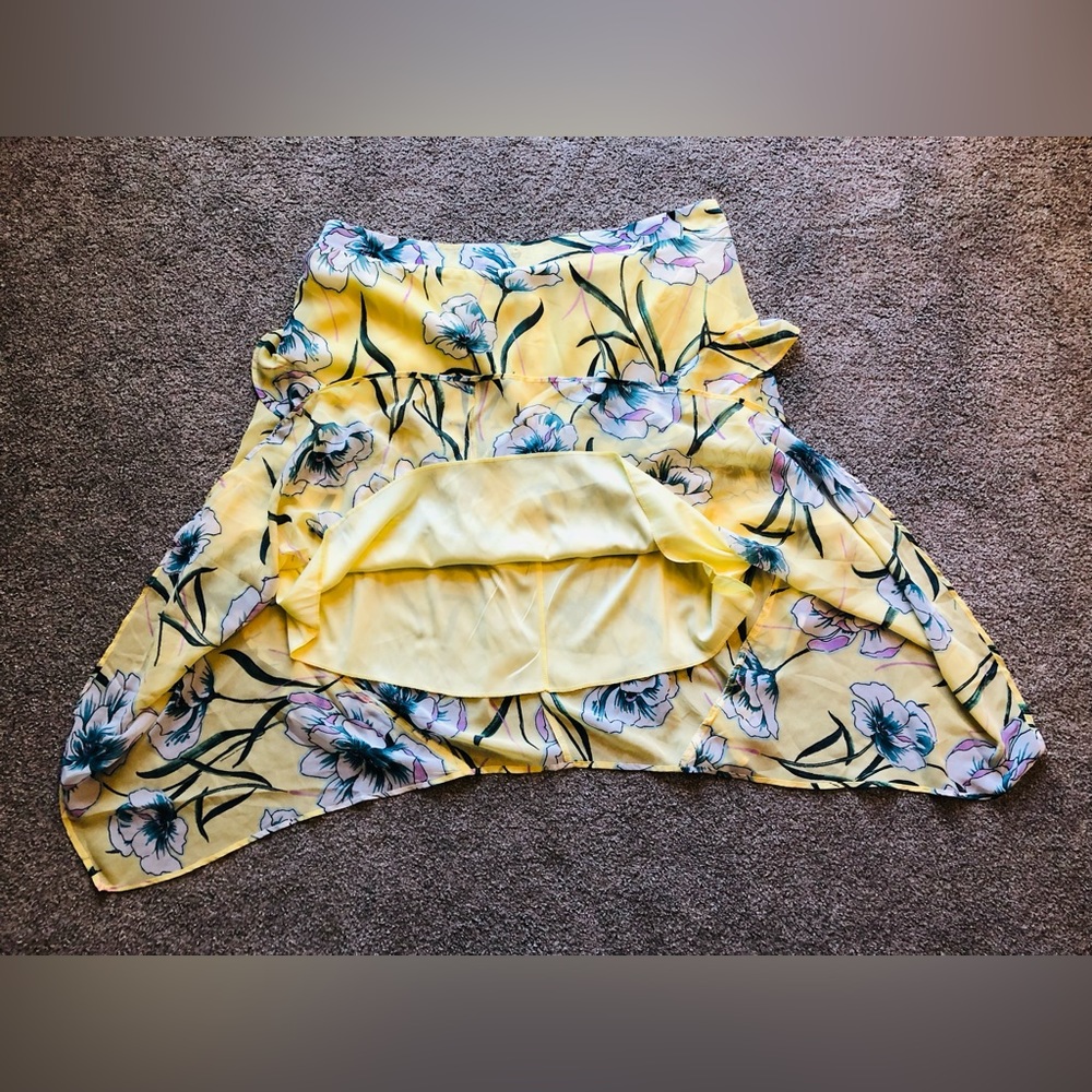 Kate & Mallory Ruffled Summer Chiffon Skirt Sz 2X 🌼Flowers Asymmetrical Bottom - Picture 7 of 11